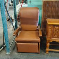 Poltrona Relax Reclinabile – Legno e Similpelle 