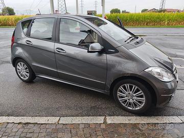 MERCEDES CLASSE A 180 EXCLUSIVE - TRATTABILE