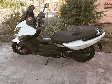 Kymco Xciting 300i - 2010