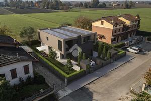VILLA A SCHIERA A NOVI DI MODENA
