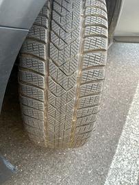 Pneumatici 235/45 R18 invernali