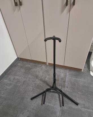 Supporto a pavimento per chitarra
