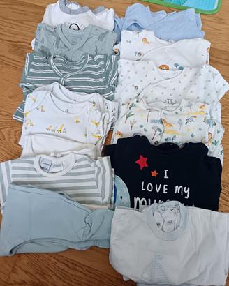 Tutine/body/ completi bambino 1-3 mesi