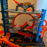 Hot Wheels City Garage delle Acrobazie,
