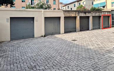 FABBRICOTTI: Garage in condominio recintato