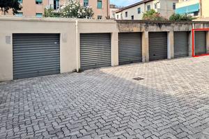 FABBRICOTTI: Garage in condominio recintato