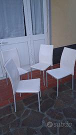 4 sedie in simil cuoio, struttura in metallo
