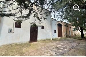 Villa di oltre 150 mq con terreno di 12500 mq