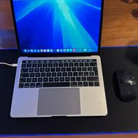 MacBook Pro 13” (2019) + Magic Mouse