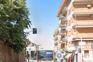 ? Spacious and Bright Single Room for Rent -