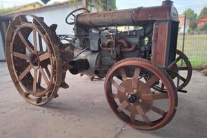 trattore d'epoca fordson F