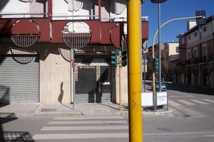 Locale commerciale piano terra e magazzino