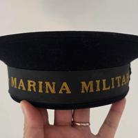 berretto con fazzoletto e cordino Marina Militare