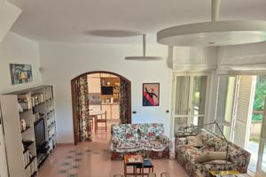 05 Esclusiva villa con terreno edificabile