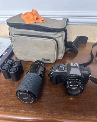 Pentax p30 + obiett 50mm + obiett. konika 18-200