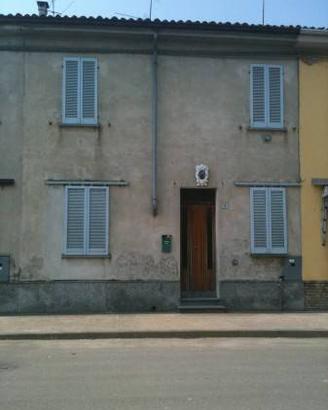 Casa indipendente di 90 m² con 4 locali e box auto