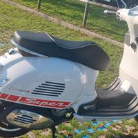 Piaggio Vespa 300 GTS - 2017