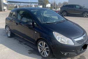 Opel Corsa cambio automatico Benzina