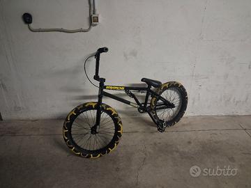 BMX FREESTYLE STAY STRONG