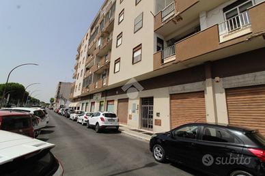 4 LOCALI A BRINDISI