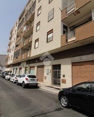 4 LOCALI A BRINDISI