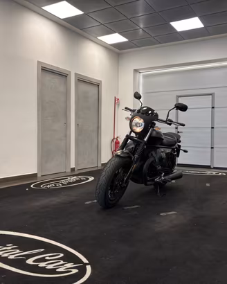 Moto Guzzi V9 BOBBER