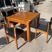 tavolo a libro 90x90-180x90 e 4 sedie VINTAGE