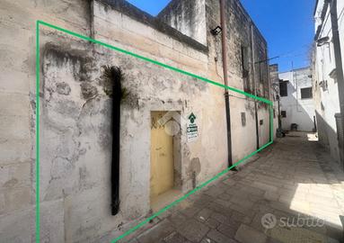 CASA SEMINDIPENDENTE A MESAGNE
