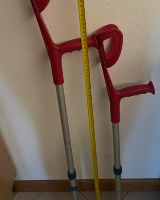 Paio stampelle canadesi per bambini