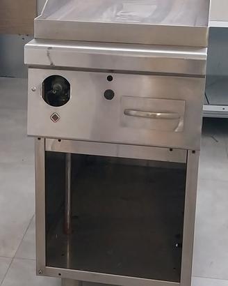 FRY TOP A GAS CON PIASTRA