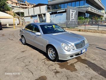 MERCEDES CLASSE E  2002