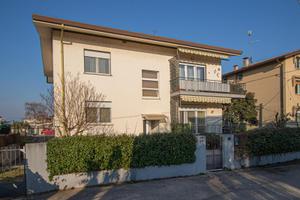 LUMINOSO APPARTAMENTO TRICAMERE - SPAZI GENEROS...