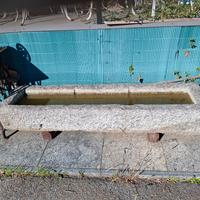 vasca trogolo in pietra