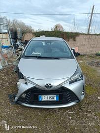 Toyota Yaris 1.0 72 CV 5 porte Cool