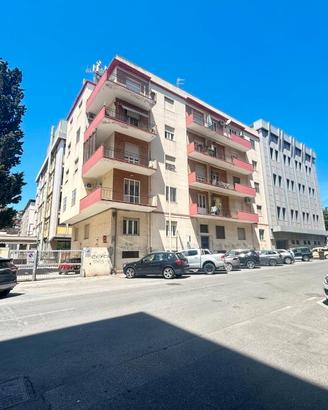 Cagliari, P. Giovanni XXIII°con cantina e p.auto