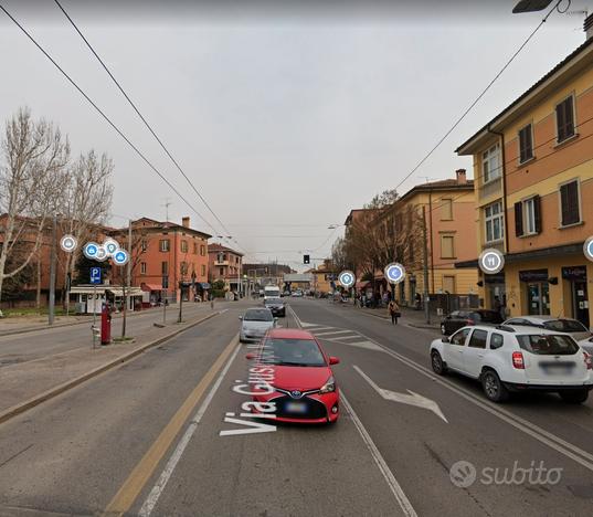 Trilocale con balcone e posto auto zona san vitale