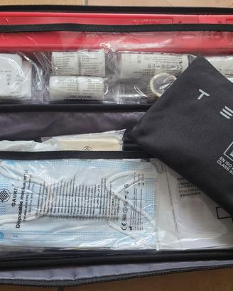 Kit pronto soccorso sicurezza Tesla originale