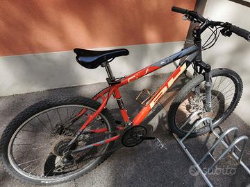bici mtbike con freni a disco
