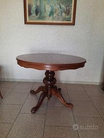 Tavolo in legno