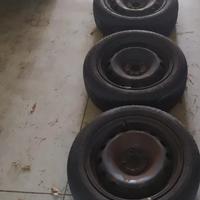 cerchi, gomme e copricerchi lancia y