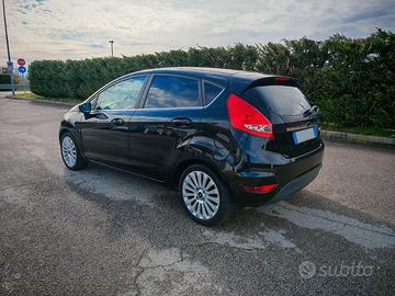 FORD FIESTA 1.4 - 2009 BENZINA + GPL 100cv 16v