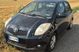 Toyota yaris luna 1.3 5porte