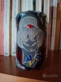 Vaso in ceramica effetto "lava".