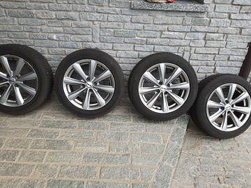 CERCHI TORA DA 16 CON PNEUMATICI