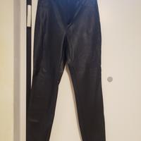 pantaloni in ecopelle Zara