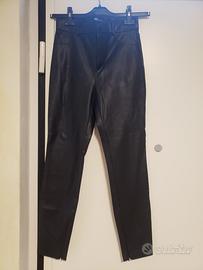 pantaloni in ecopelle Zara