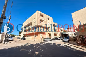 Appartamento in Via Orlando de Donno 1, Maglie, LE