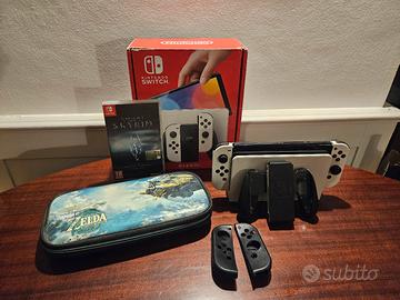 Nintendo Switch Oled bianca