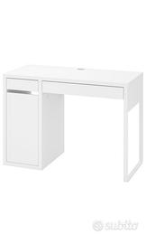 Scrivania bianca IKEA
