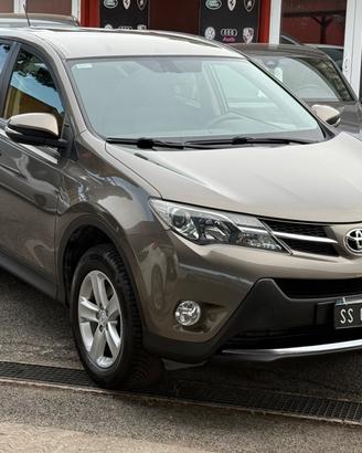 RAV4 2.0 D-4D 2WD-UNIPRO-TAGLIANDI CERTIFICATI